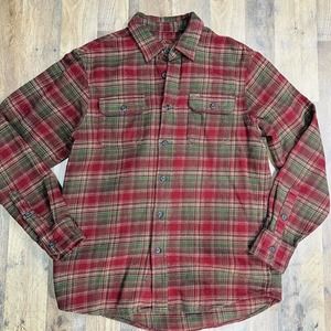 Orvis Classic Collection Men’s Medium Heavyweight‎ Pocketed Shacket Flannel Red